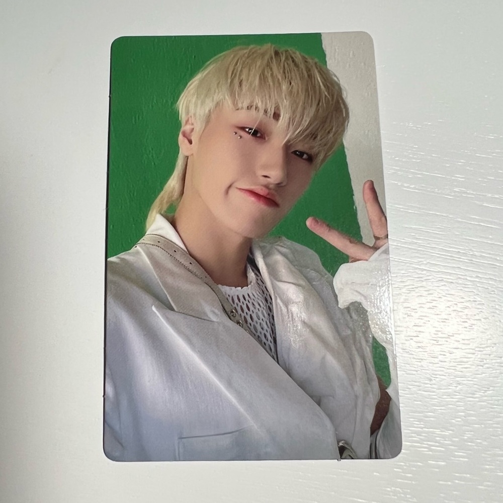 ATEEZ SAN PHOTOCARD OFFICIAL THE WORLD EP. 1: MOVEMENT HELLO82 EXCLUSIVE
